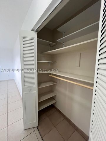 1400 W 39th Pl 1400, Hialeah, FL 33012