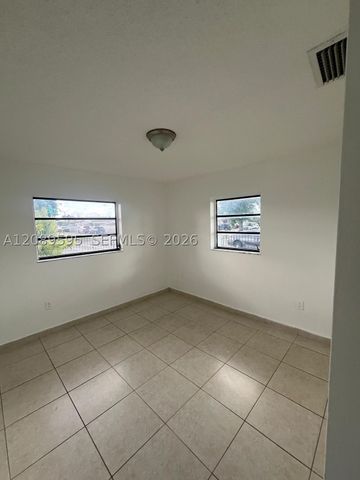 1400 W 39th Pl 1400, Hialeah, FL 33012