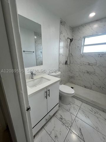 1400 W 39th Pl 1400, Hialeah, FL 33012