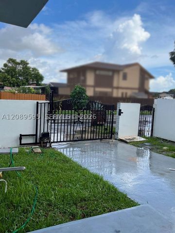 1400 W 39th Pl 1400, Hialeah, FL 33012