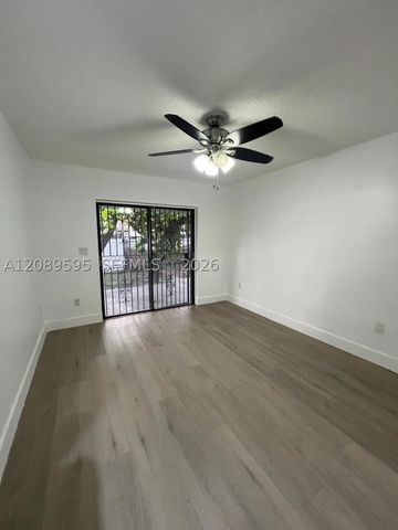 1400 W 39th Pl 1400, Hialeah, FL 33012