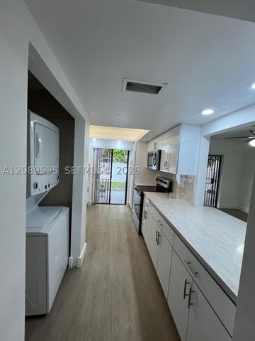 1400 W 39th Pl 1400, Hialeah, FL 33012