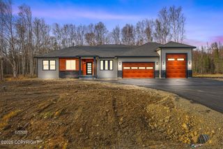7312 N Paw Street, Wasilla, AK 99654