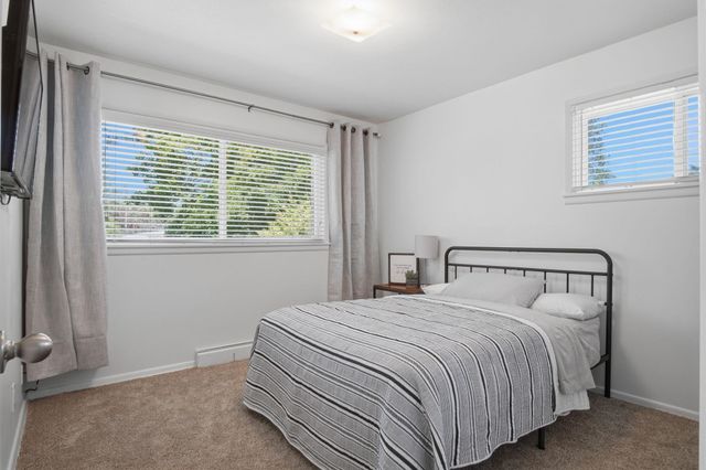 6814 N Wall St, Spokane, WA 99208