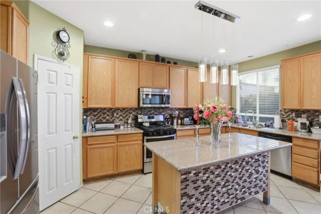 7441 Sultana, Fontana, CA 92336