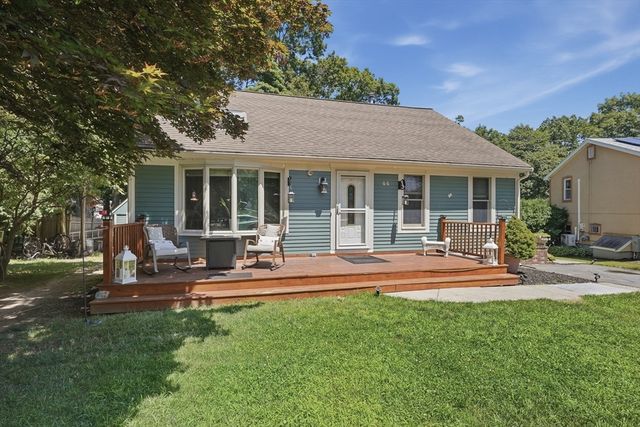 66 Rosewood Terrace, Dartmouth, MA 02747
