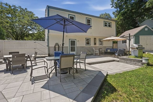 66 Rosewood Terrace, Dartmouth, MA 02747