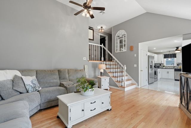 66 Rosewood Terrace, Dartmouth, MA 02747
