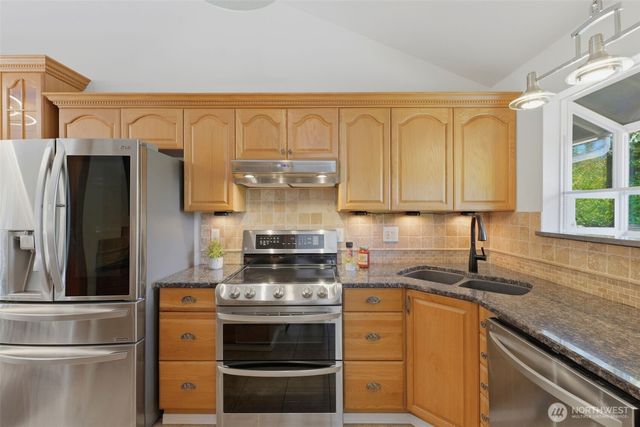 5204 65th Avenue W, University Place, WA 98467