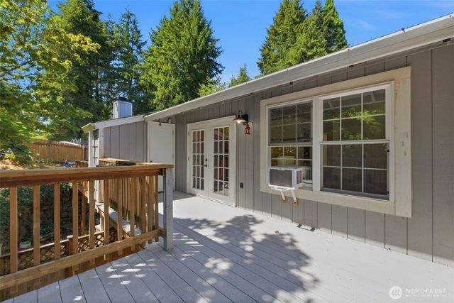 5204 65th Avenue W, University Place, WA 98467