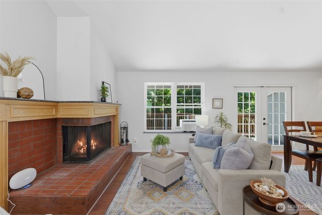 5204 65th Avenue W, University Place, WA 98467