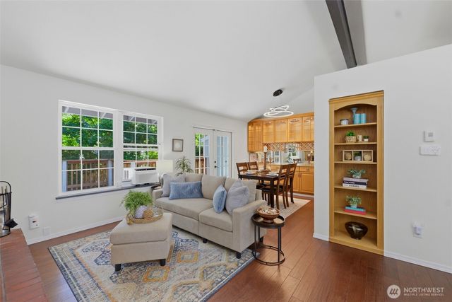 5204 65th Avenue W, University Place, WA 98467
