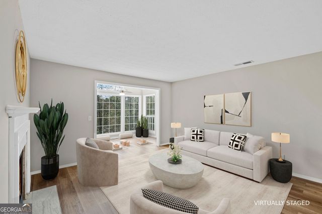 704 Gettysburg Place, Atlanta, GA 30350