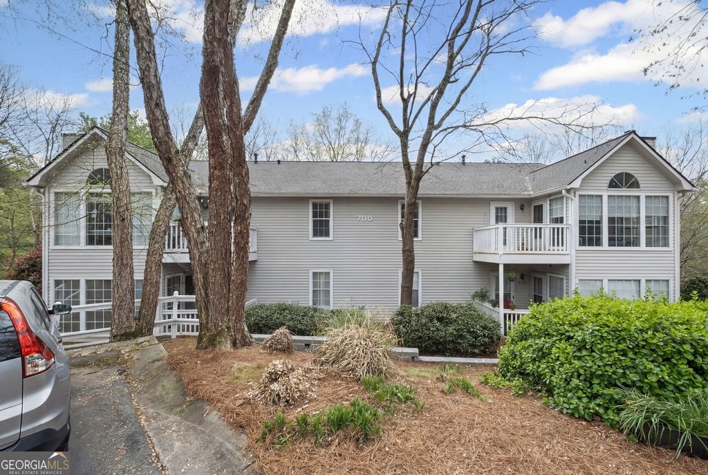 704 Gettysburg Place, Atlanta, GA 30350