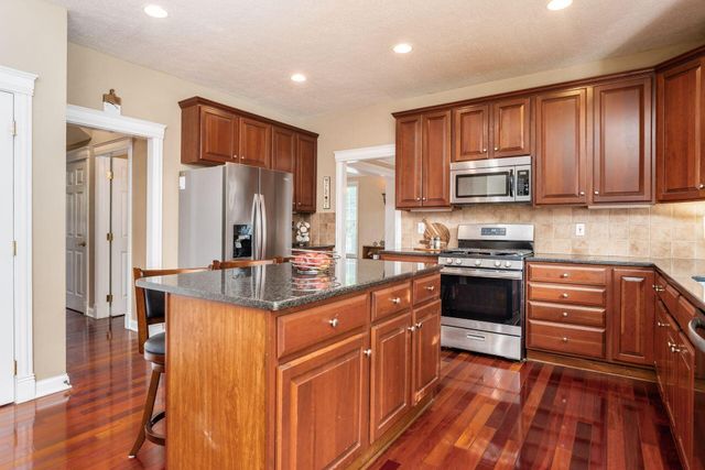 5232 Settlement Drive, New Albany, OH 43054