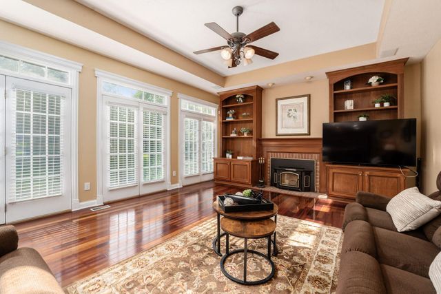 5232 Settlement Drive, New Albany, OH 43054