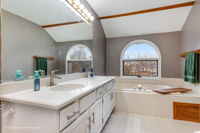 1911 Sapphire Lane, Aurora, IL 60506