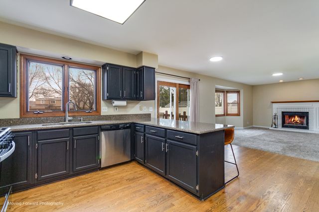 1911 Sapphire Lane, Aurora, IL 60506