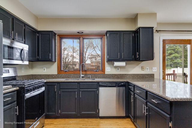 1911 Sapphire Lane, Aurora, IL 60506