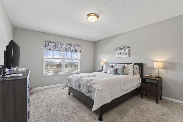 8062 149th Lane NW, Anoka, MN 55303