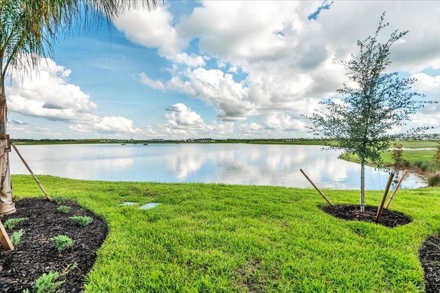 19110 SCALLOP LOOP 105, Bradenton, FL 34211