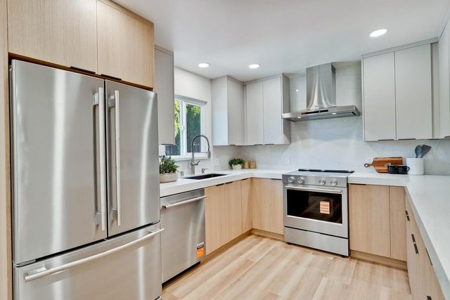 2434 Le Bain Drive, San Jose, CA 95130