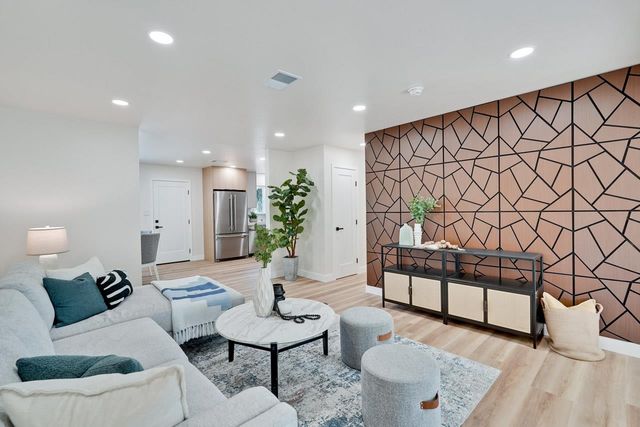 2434 Le Bain Drive, San Jose, CA 95130