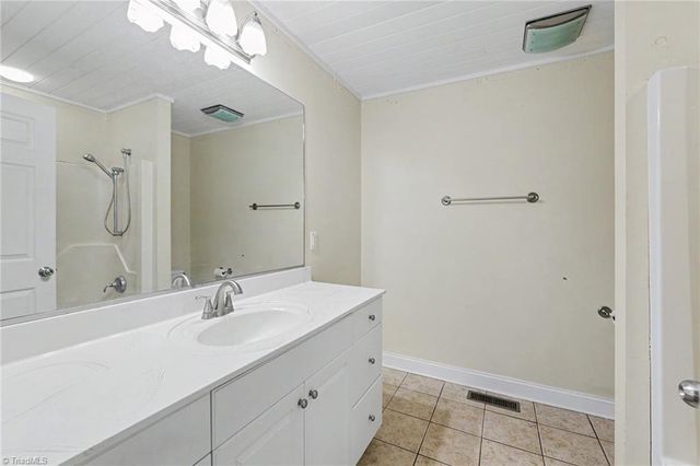 373 Bradley Tysinger Road, Lexington, NC 27295