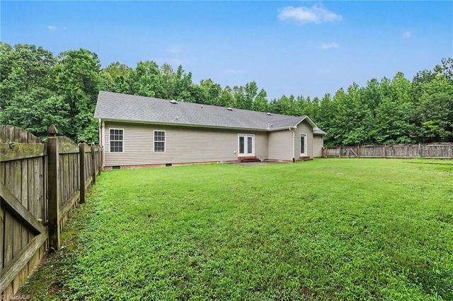 373 Bradley Tysinger Road, Lexington, NC 27295