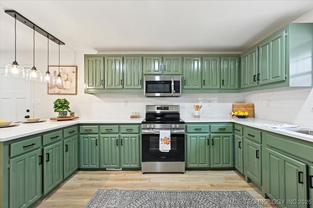 16561 N 56th West Avenue, Skiatook, OK 74070