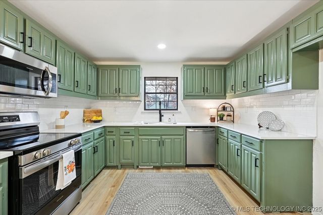 16561 N 56th West Avenue, Skiatook, OK 74070