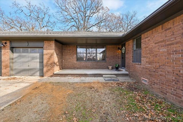 16561 N 56th West Avenue, Skiatook, OK 74070