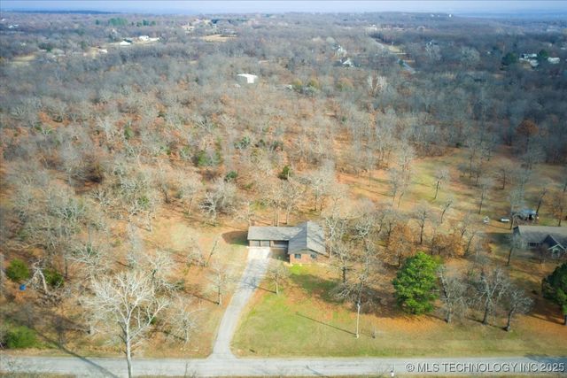 16561 N 56th West Avenue, Skiatook, OK 74070