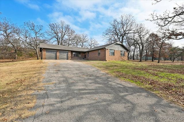 16561 N 56th West Avenue, Skiatook, OK 74070
