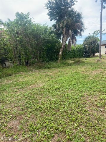 118 1st AVE, Marco Island, FL 34145