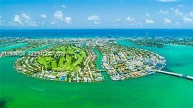 1960 Marseille Dr 305, Miami Beach, FL 33141