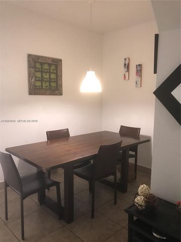 1960 Marseille Dr 305, Miami Beach, FL 33141