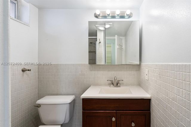 2903 Point East Dr K414, Aventura, FL 33160