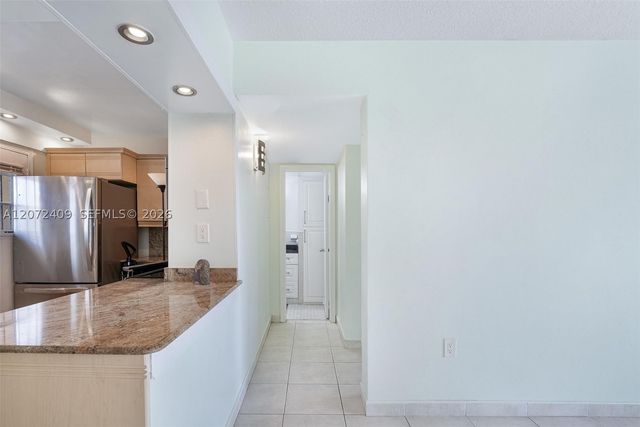 2903 Point East Dr K414, Aventura, FL 33160