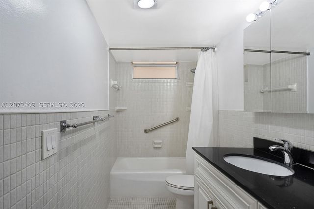 2903 Point East Dr K414, Aventura, FL 33160
