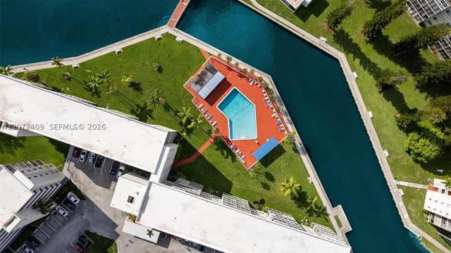 2903 Point East Dr K414, Aventura, FL 33160