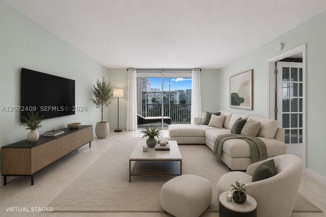 2903 Point East Dr K414, Aventura, FL 33160