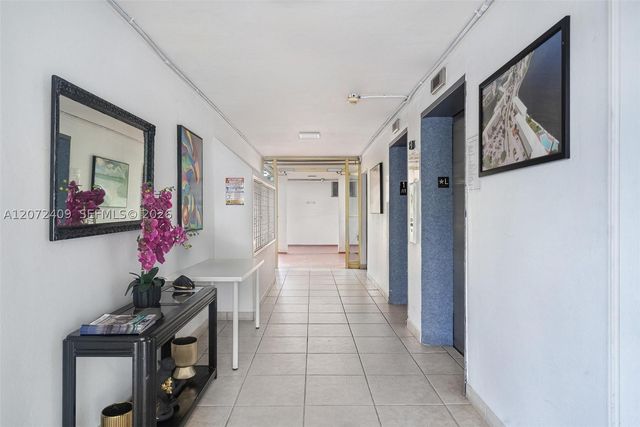 2903 Point East Dr K414, Aventura, FL 33160