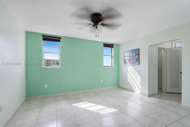 2903 Point East Dr K414, Aventura, FL 33160