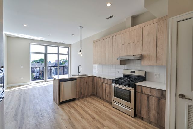 4149 S Cottage Grove Avenue 314, Chicago, IL 60653