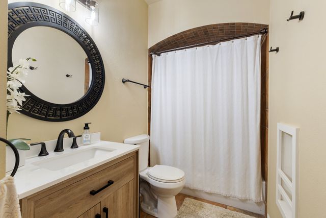 6405 E Grand Avenue, Dallas, TX 75223