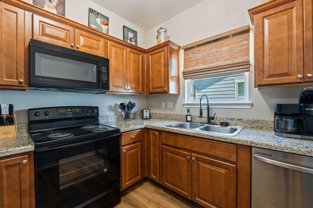 2203 56th Street, Galveston, TX 77551