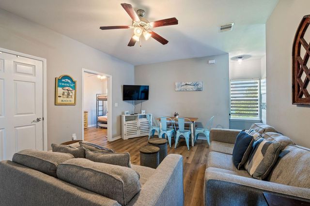 2203 56th Street, Galveston, TX 77551