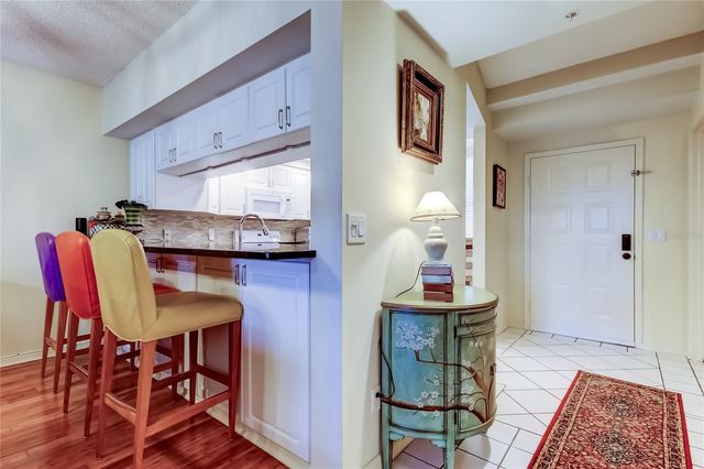 6205 SHORELINE DRIVE 1304, Seminole, FL 33708