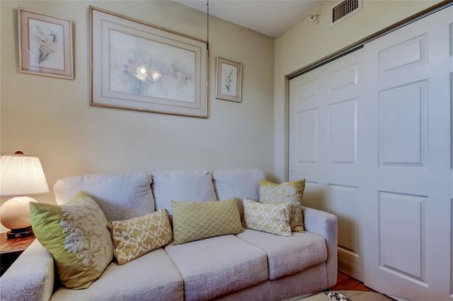 6205 SHORELINE DRIVE 1304, Seminole, FL 33708